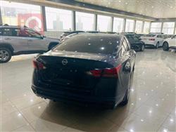 نيسان ألتيما